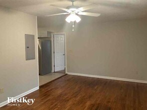 6064 Blackhawk Trail SE in Mableton, GA - Building Photo - Building Photo