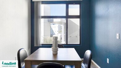 1001 E Playa Del Norte Dr, Unit 3101 in Tempe, AZ - Foto de edificio - Building Photo