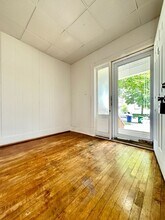 122 S Van Buren St in Green Bay, WI - Building Photo - Building Photo