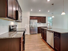 116 Sweet Gum Dr in Summerville, SC - Foto de edificio - Building Photo