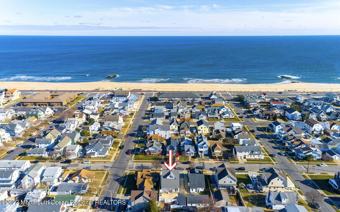 1703 A St in Belmar, NJ - Building Photo