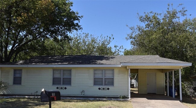 property at 705 N Sewell Dr