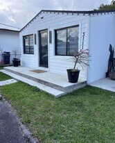3111 NW 28th St in Miami, FL - Building Photo