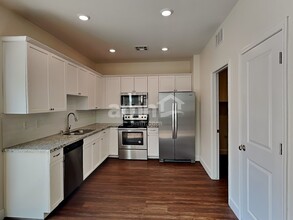 9258 Opal Bay Ct in Enterprise, NV - Building Photo - Building Photo