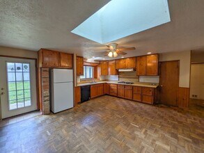 770 Peyton Dr in Beaumont, TX - Building Photo - Building Photo