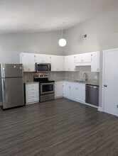 447 Cactus St in Tallahassee, FL - Building Photo - Building Photo