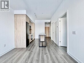 30 Dreamers Wy in Toronto, ON - Building Photo - Building Photo