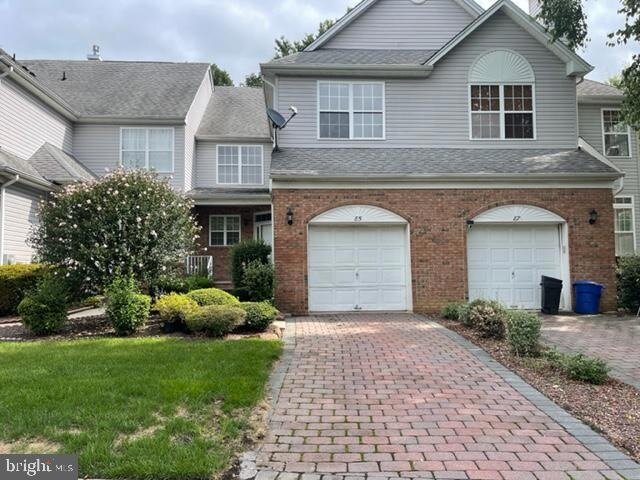 85 Shelley Cir in East Windsor, NJ - Building Photo