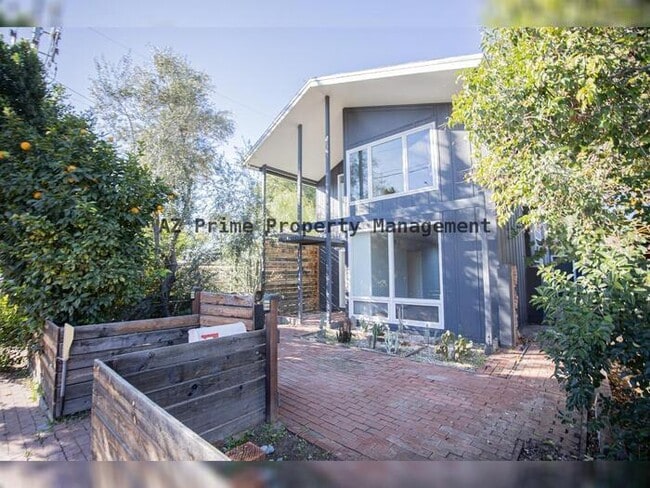 property at 7110 N 7th Ave