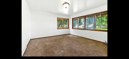 3116 Pocahontas Rd in Cedar Falls, IA - Building Photo - Building Photo