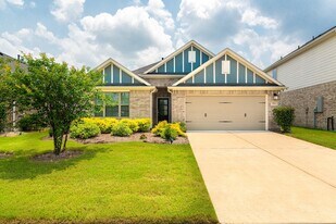 9826 N Goshawk Trl in Conroe, TX - Building Photo