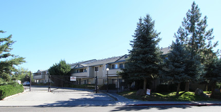 Cottages At Glenda in Reno, NV - Building Photo - Building Photo