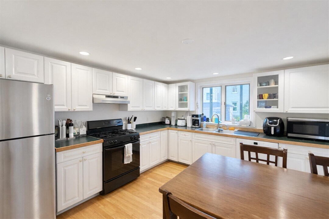 26 Watson St in Cambridge, MA - Building Photo