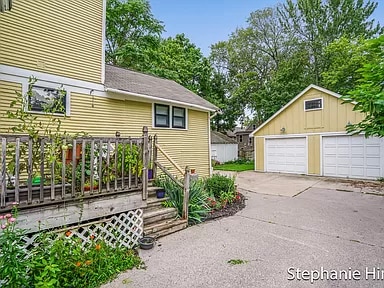 832 Wealthy St SE, Unit #A in Grand Rapids, MI - Foto de edificio - Building Photo