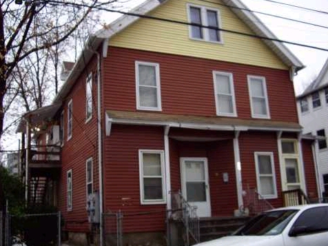 52 Lawlor St in New Britain, CT - Building Photo