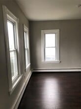 502 Lakeview Ave in Rockville Centre, NY - Building Photo - Building Photo