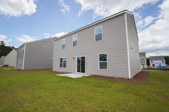104 Painted Lady Lp in Savannah, GA - Building Photo - Building Photo