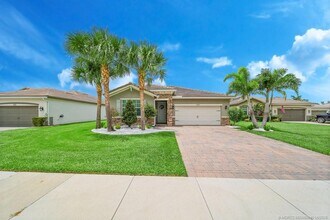 3521 SW Blackberry Ln in Palm City, FL - Building Photo - Building Photo