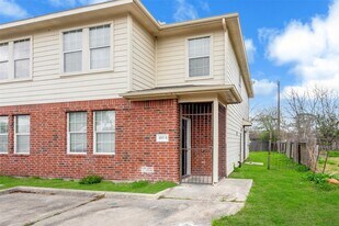 4515 Perry St in Houston, TX - Building Photo