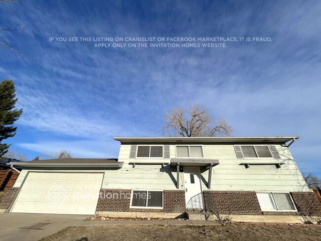 property at 1405 Explorador Calle