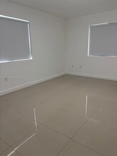 423 E 27th St in Hialeah, FL - Building Photo - Building Photo