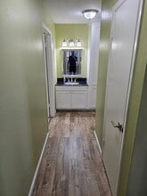 10555 Turtlewood Ct, Unit 1005 in Houston, TX - Foto de edificio - Building Photo