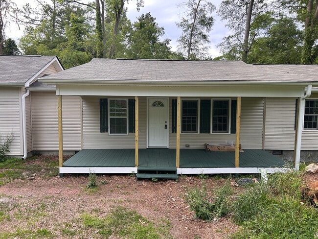 property at 124 E Crescent Rd