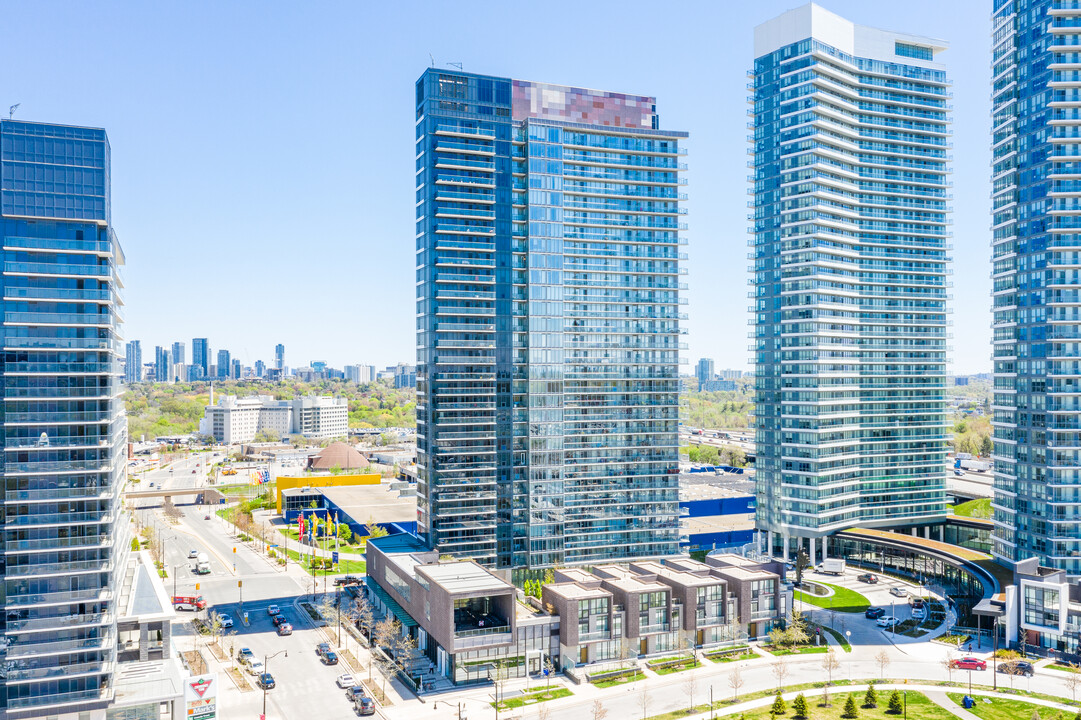 Tango in Toronto, ON - Building Photo