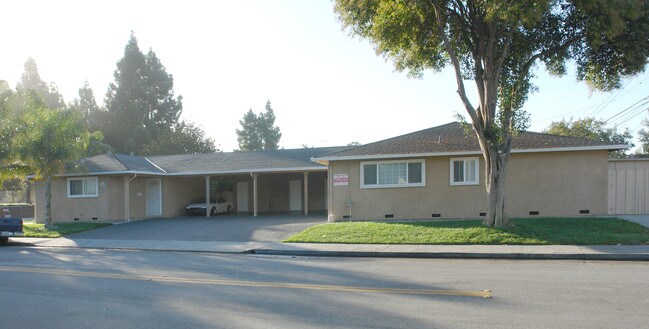 2640 Bowers Ave in Santa Clara, CA - Building Photo - Building Photo