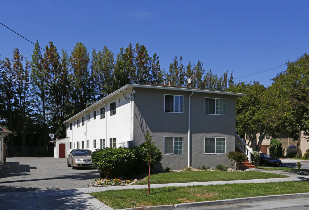 1011 Vermont St in San Jose, CA - Building Photo