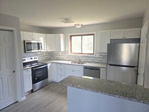 3149 E 24th Rd in Marseilles, IL - Building Photo - Building Photo