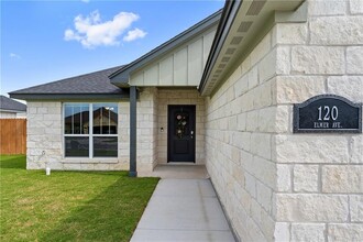 120 Elmer Ave in Burnet, TX - Building Photo - Building Photo