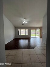 1171 W Goldfinch Way in Chandler, AZ - Building Photo - Building Photo
