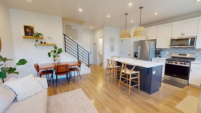 property at 9367 N Vernham Ln