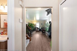 116 Regents Blvd in Troy, MI - Building Photo - Building Photo