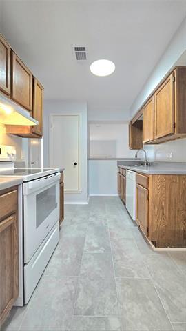 5801 Shadydell Dr in Fort Worth, TX - Building Photo - Building Photo