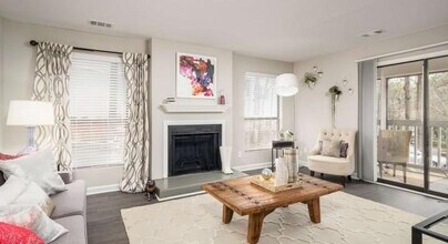 7100 Roswell Rd in Atlanta, GA - Building Photo - Building Photo