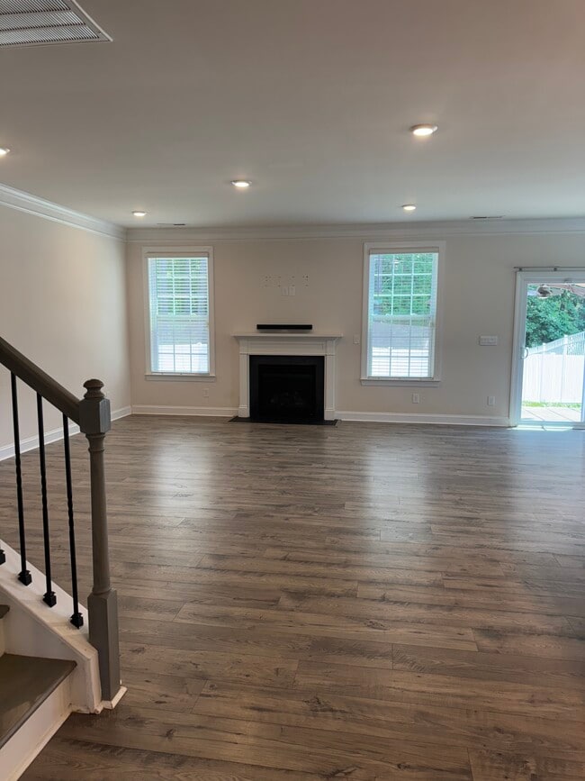 property at 141 Hornbeam Ln