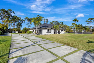 13803 Citrus Grove Blvd in West Palm Beach, FL - Building Photo - Building Photo