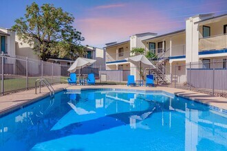 CopperHill in Tucson, AZ - Building Photo - Building Photo