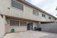 1610 E Baker Dr - 12