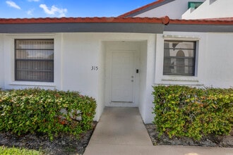 315 NW 36th Ave in Deerfield Beach, FL - Building Photo - Building Photo