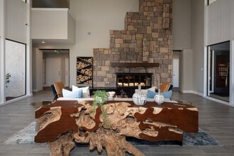 Chaparral Apartments in Palmdale, CA - Building Photo - Building Photo