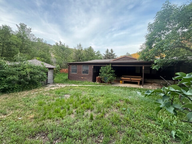 9994 Highway 14 in Bellvue, CO - Building Photo - Building Photo