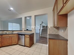 4412 Mallow Oak Dr in Fort Worth, TX - Foto de edificio - Building Photo