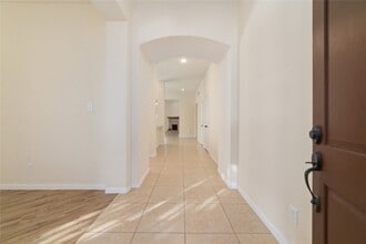 16726 Aliana Lakes Ct, Unit 1 in Richmond, TX - Building Photo - Building Photo