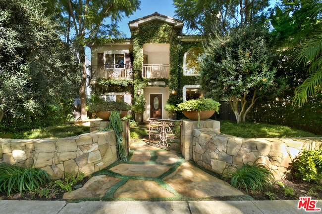 property at 12207 Cantura St