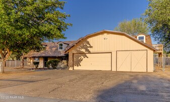 3225 N Starlight Dr in Prescott Valley, AZ - Building Photo