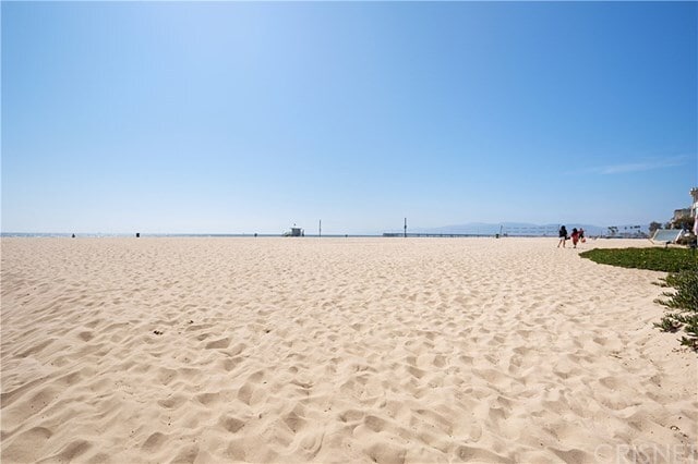 17 Hurricane St in Marina Del Rey, CA - Foto de edificio - Building Photo