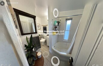 12 Claremon St, Unit 2 in Somerville, MA - Building Photo - Building Photo